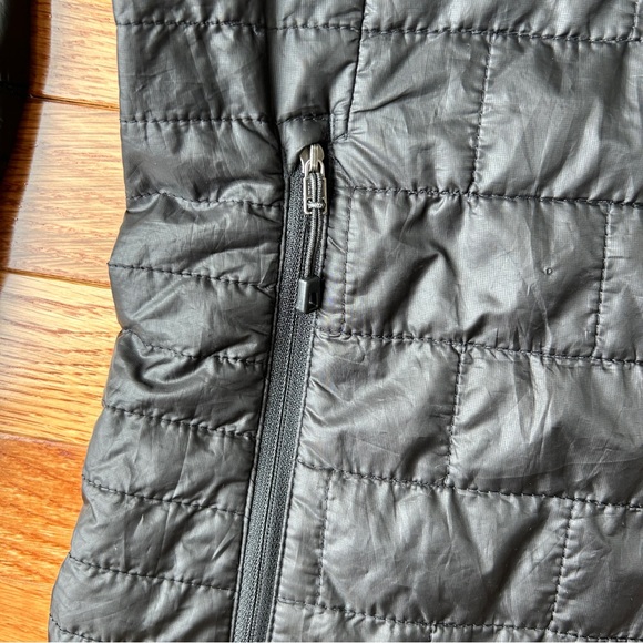VGUC Patagonia Quilted Nano Puff Hoodie Size Small Black Light Packable Jacket - Picture 15 of 16